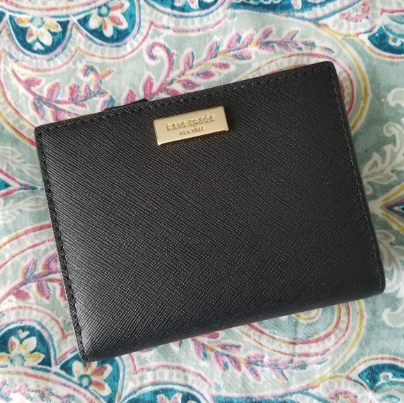 NWT Kate Spade Laurel Way Shawn Wallet - Brand New - Picture 2 of 6